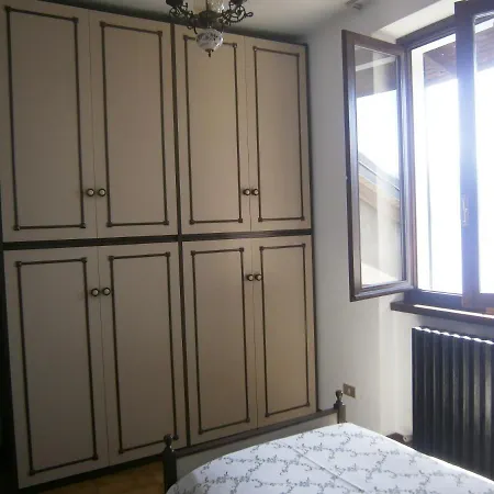 Casa In Riva Al * Варенна