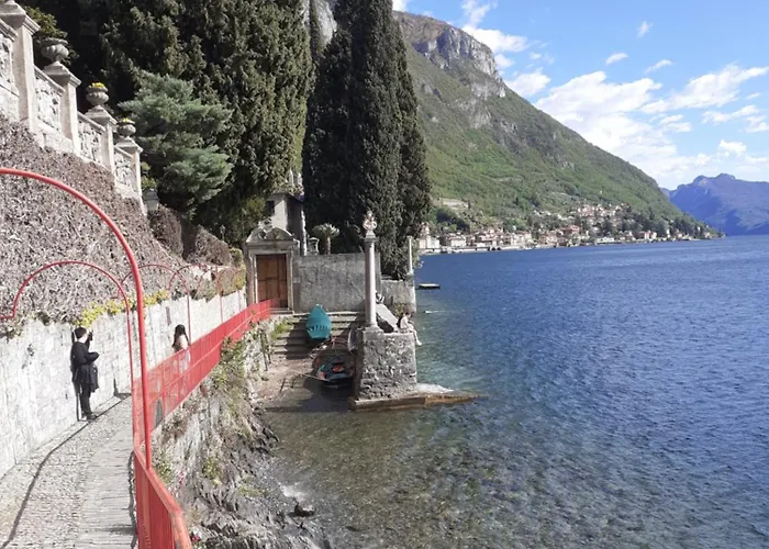 Casa In Riva Al * Varenna