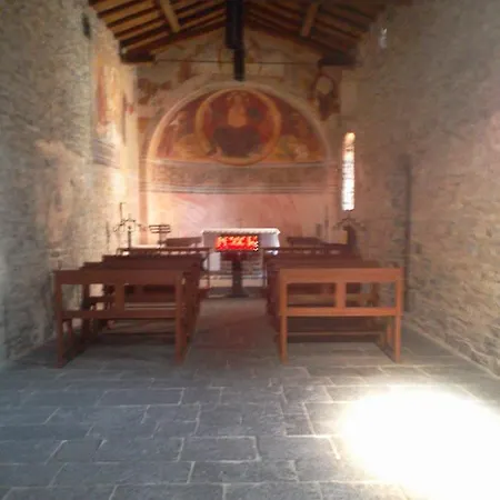 Casa In Riva Al בית נופש ורנה
