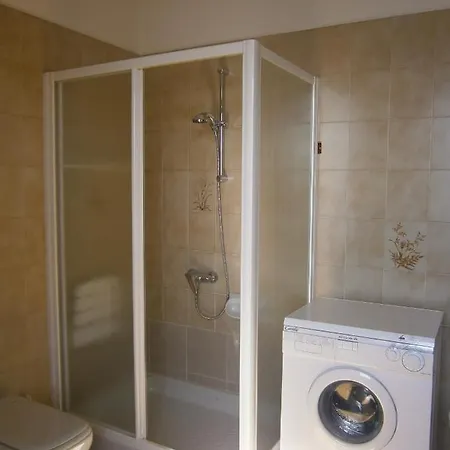 בית נופש Casa In Riva Al ורנה