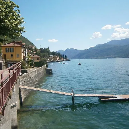 別荘 Casa In Riva Al *