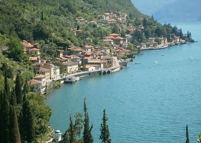 Casa In Riva Al * Varenna
