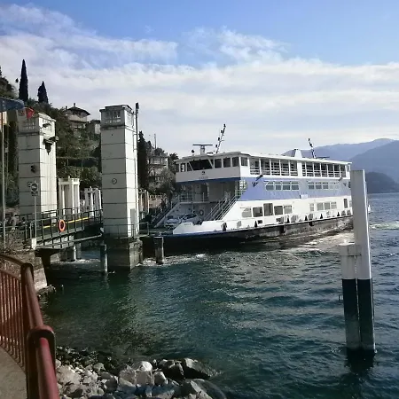 Casa In Riva Al Hébergement de vacances Varenna