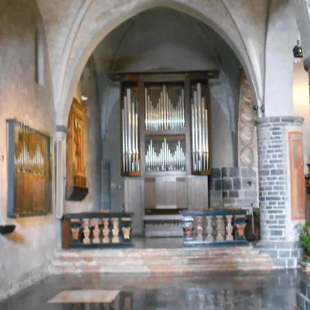 Casa In Riva Al Dom wakacyjny Varenna